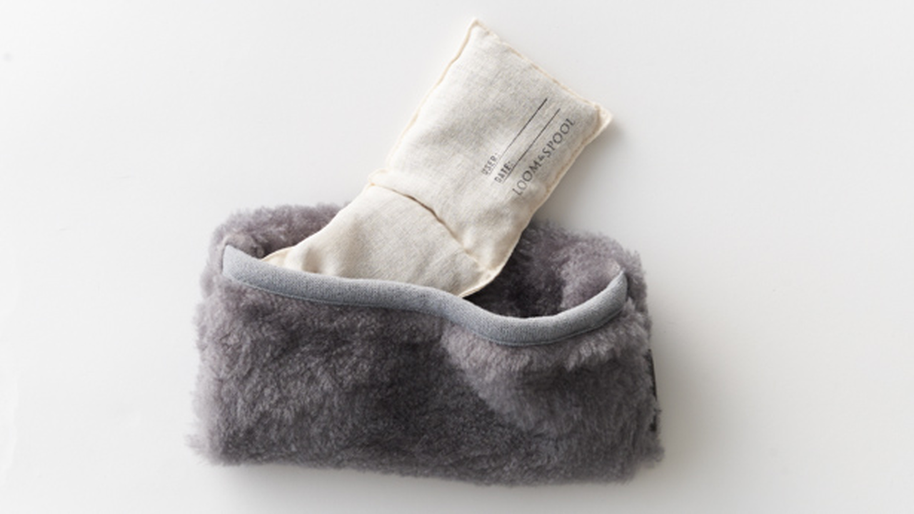 Option A) 1 Set of Azuki Pillow and Wool Eye Pillow - 15% Off Retail Price,, large image number 0