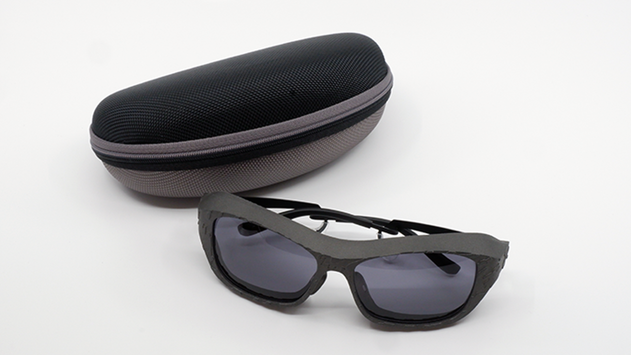 Option C) 1 Pair of Sunglasses (Polarising Lens Grey) - 10% Off Retail Price,, large image number 0