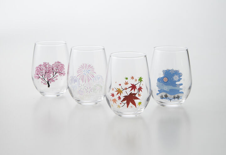 Glasses Featuring the Four Seasons of Japan