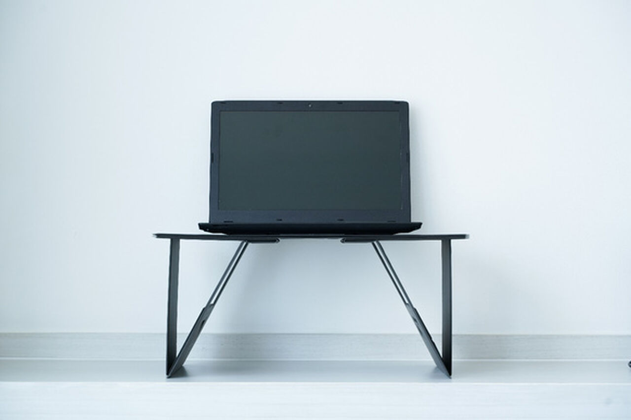 Desk-integrated PC Stand That Folds Up for Storage - “Da Vinci Gate”,, large image number 5